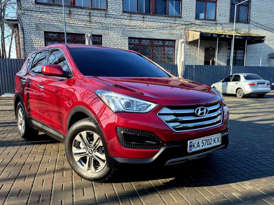 Продам Hyundai Santa FE 2015 года
