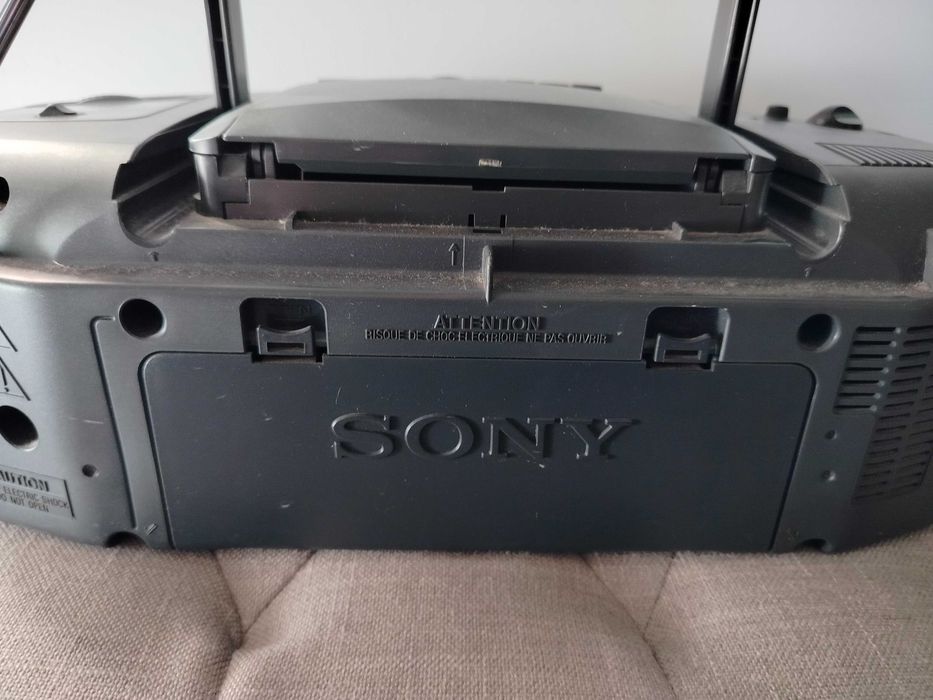 Sony CFD Radiomagnetofon z CD