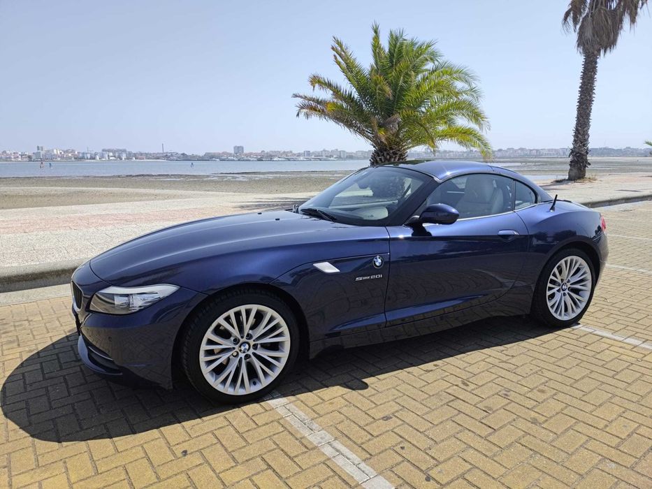BMW Z4 sDrive20i 184 cv | Caixa Manual | Configuração de Lançamento | BMW Premium Selection