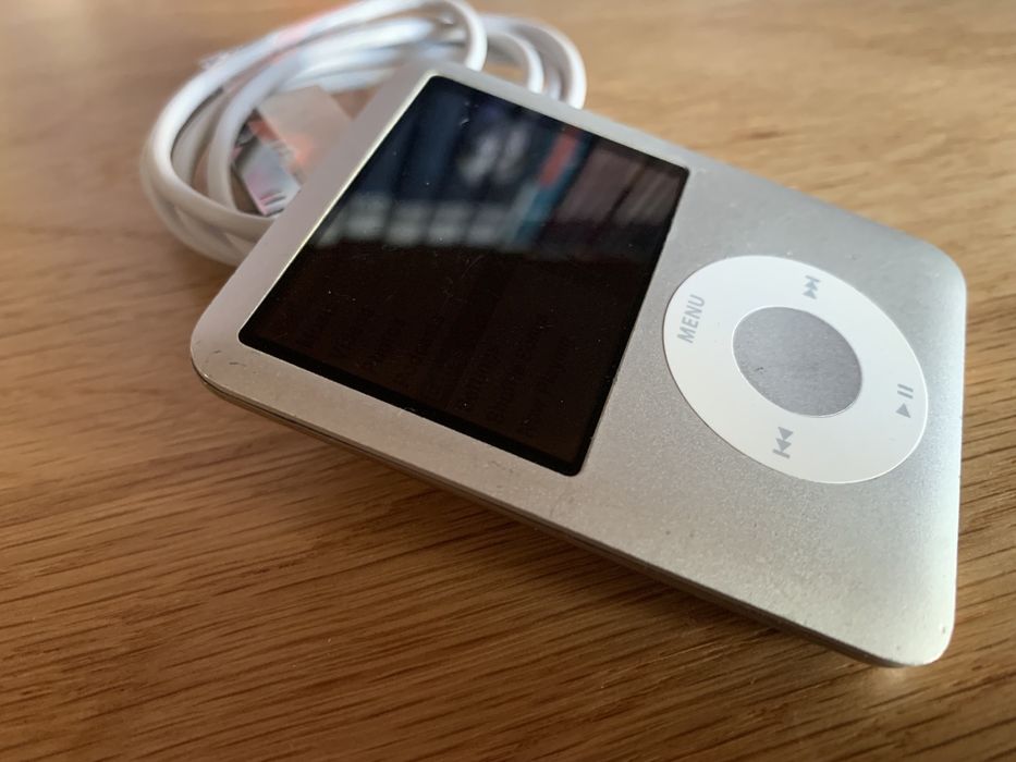 iPod nano 3 4gb silver