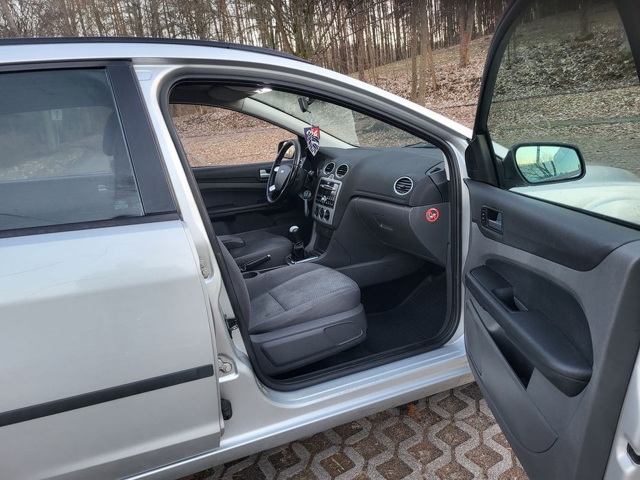 Focus kombi 1.6 benz.klima zadbany hak