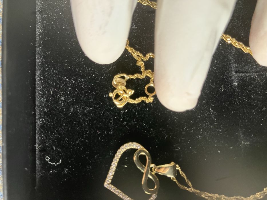 Colar de Ouro com pingente