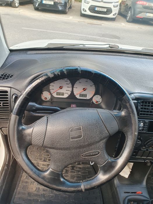 Volante Revestido em couro na hora