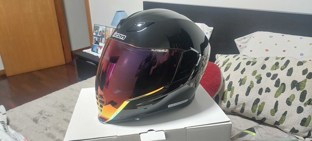 Capacete Icon Airflite Preto Gloss