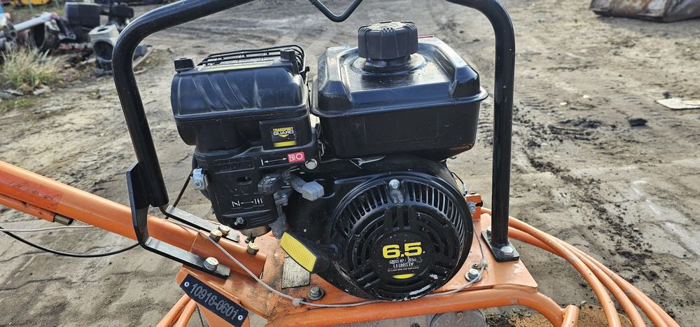 Zacieraczka spalinowa do betonu Paclite M900 VANGUARDA barikell