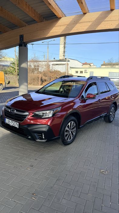 Subaru Outback 2022 rok 4x4 stały tylko 27 tys przebiegu