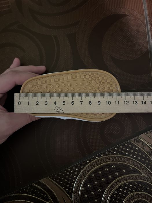 Дитяче взуття 6-9місяців
