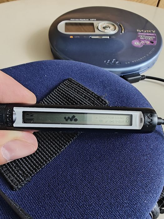Discman Sony D-NE700 zestaw