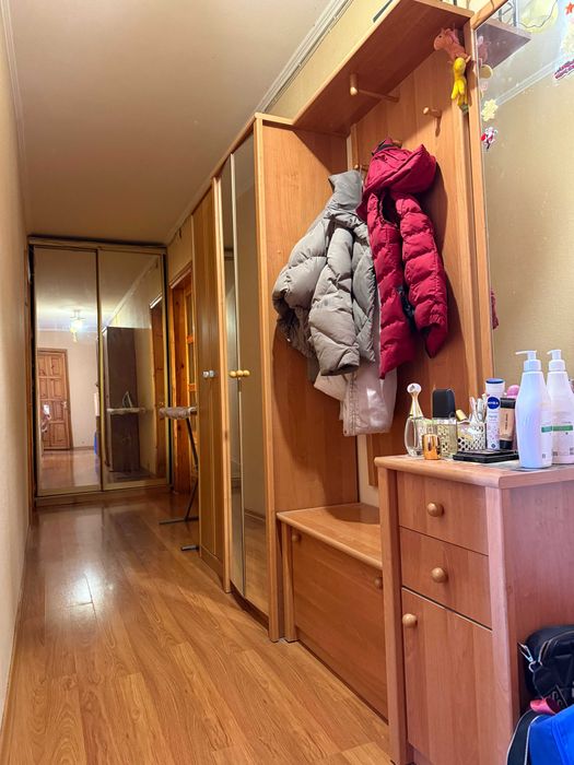 Продам 3 к. квартиру-на ЖМ Перемога ( Победа)-  Держ програми .