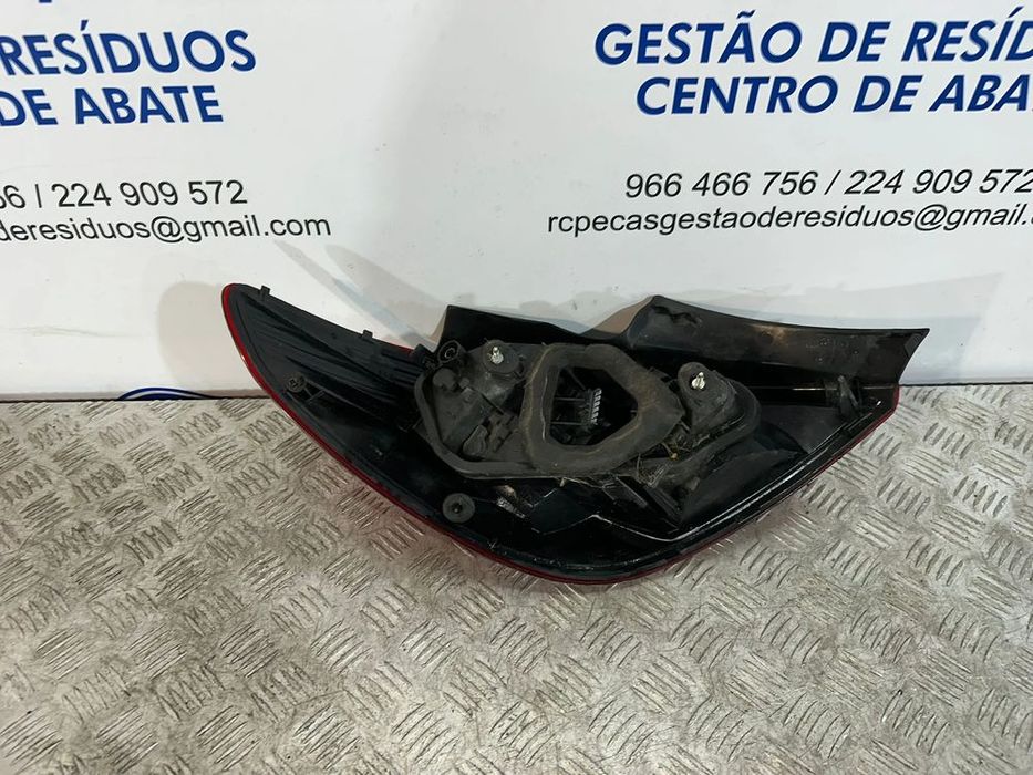 Conjunto Farolins Tras Traseiros Esquerdo Direito Originais Opel