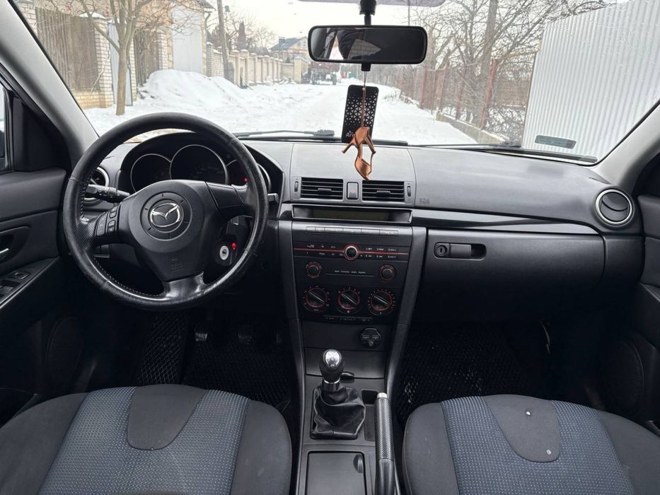 Продається Mazda 3 2005 року