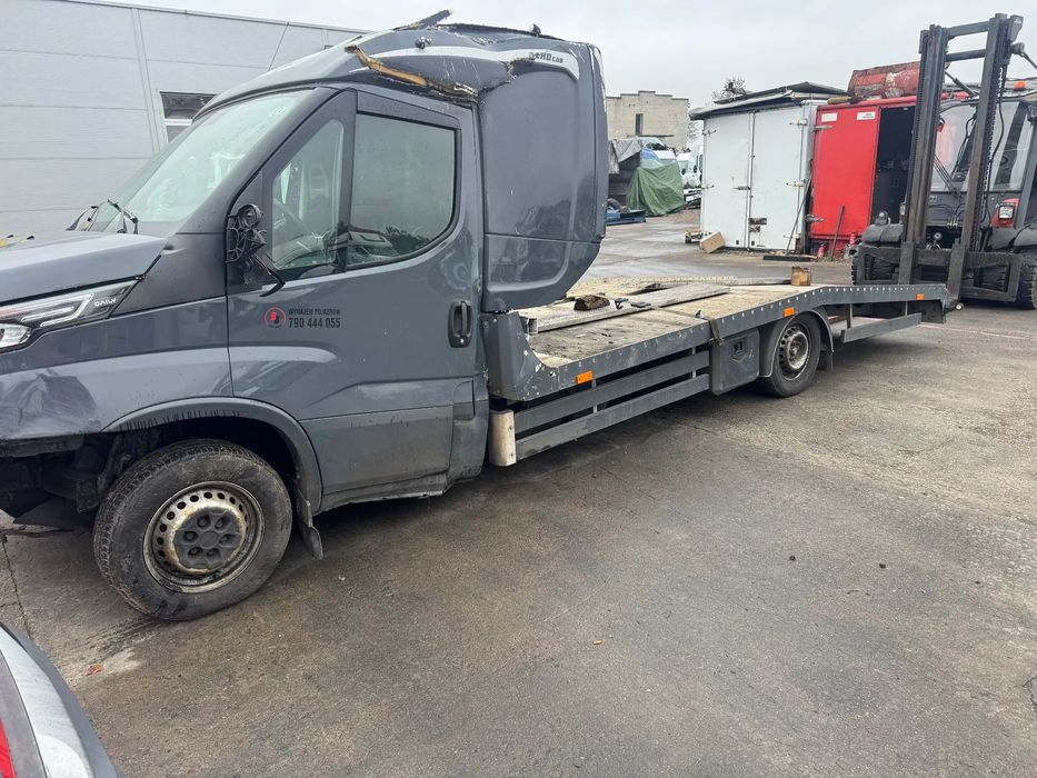 Iveco Daily 35s18  Iveco Daily 35S18 2020r pomoc drogowa