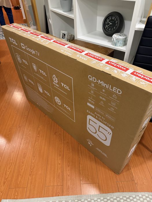Televisão TCL QDMini Led NOVA NA CAIXA