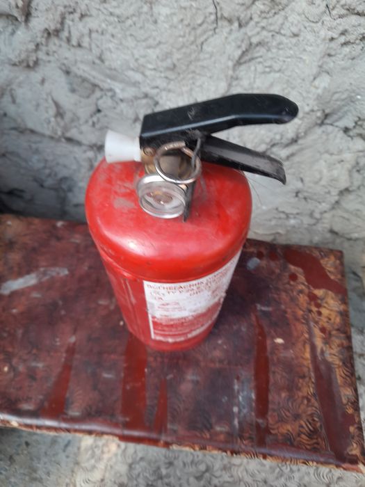 продам огнетушитель