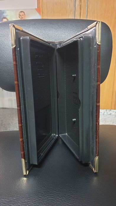 Caixa para cassete de vídeo VHS de muito alta qualidade- NOVA