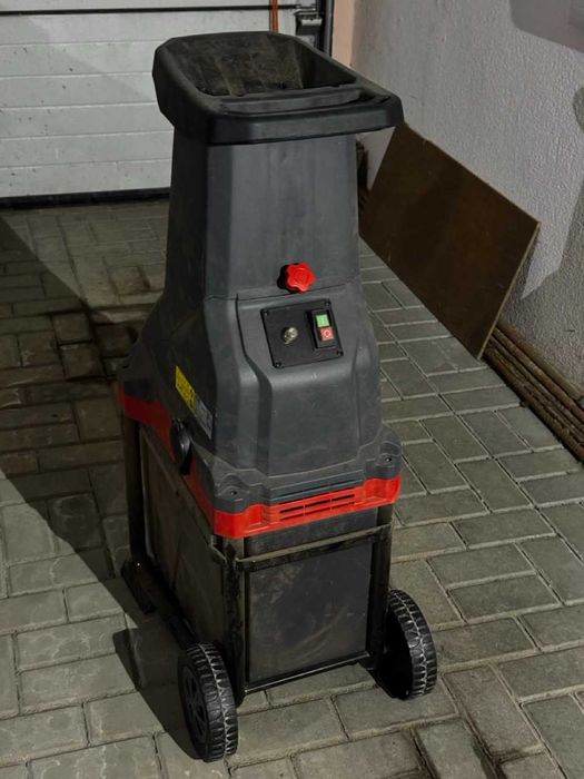 Подрібнювач гілок фрезерний AL KO LH 2810 Easy Crush ідеальний стан