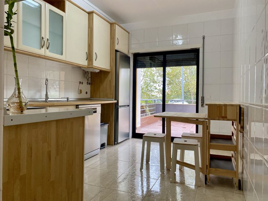 Apartamento T2 Abrantes com Terraço e Garagem