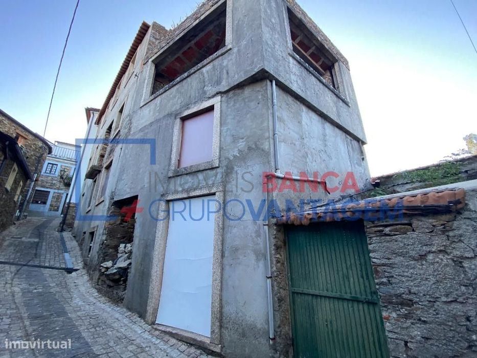 Moradia T5 | Pampilhosa da Serra | 24.000 € | Imóvel da Banca