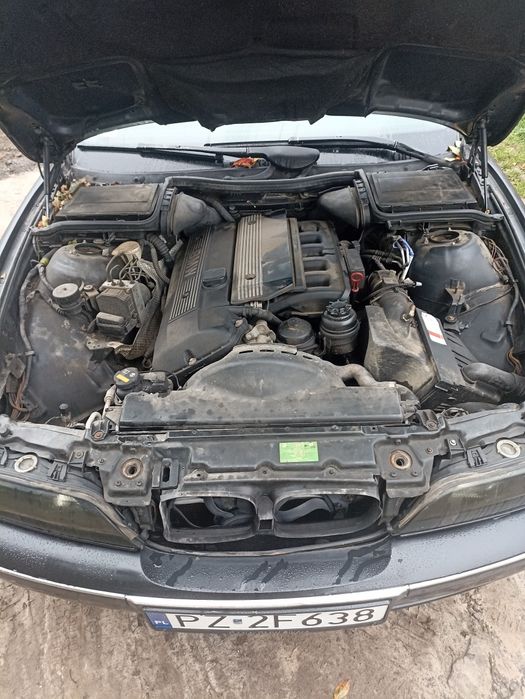 Розбор BMW E39 523I M52 b25 двох ваносний на АКПП по запчастинах