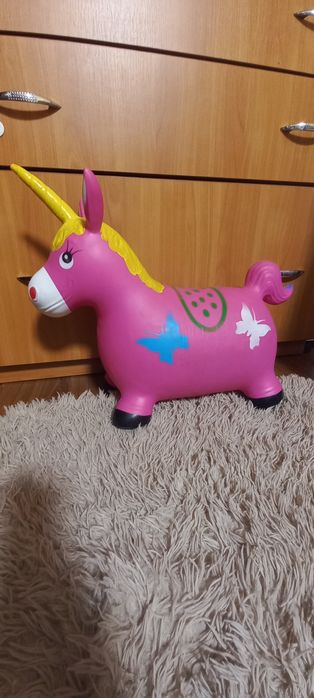 Коник стрибунець