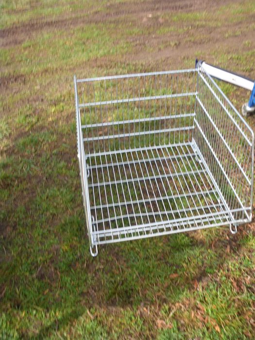 Regał metalowo plastykowy