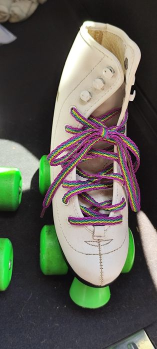 Patins brancos criança