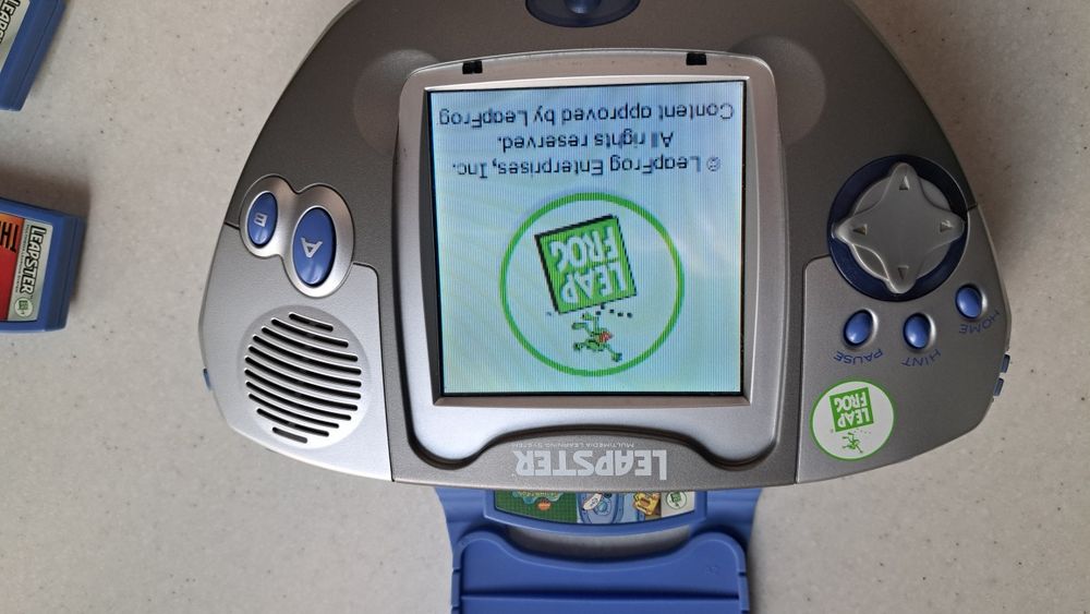 Игровая портативная приставка Leapster Learning Game System Leap Frog