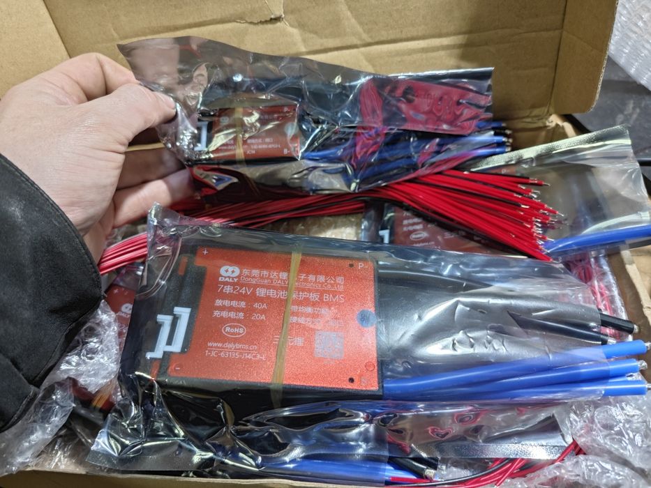 BMS DALY 7S 20A (3,7V-4,2V Li-ion) влагозащищенная с защитой от помех