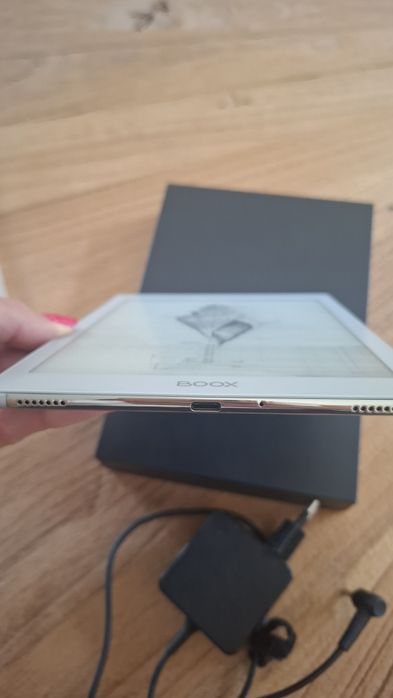 Onyx BOOX Nova Air White 7,8" – uszkodzona matryca, komplet