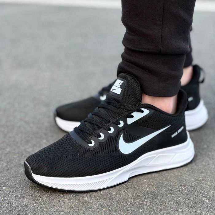 Кросівки чоловічі Nike Zoom чорно білі  сітка- текстиль