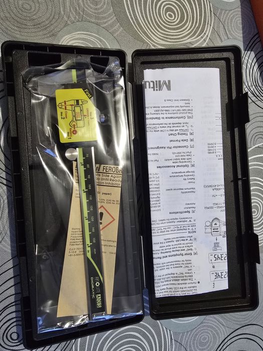 Mitutoyo suwmiarka elektroniczna 150mm