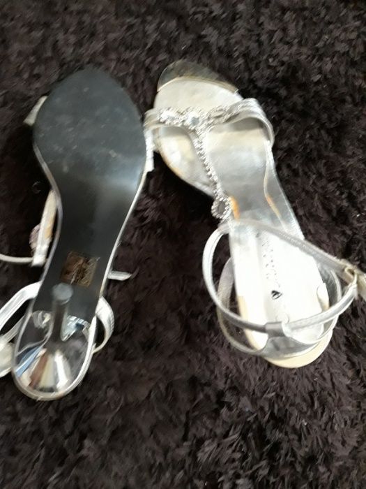 Srebrne ,biżuteryjne sandały