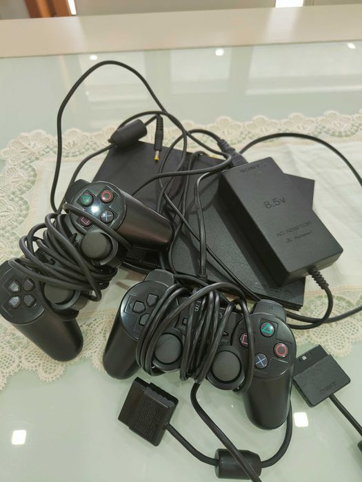 PlayStation 2 in good condition64585180599682122