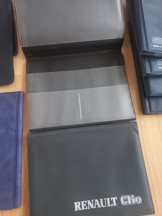 Carteiras de automóveis de várias marcas