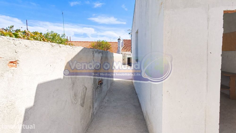 Moradia T1 em Mora (MOR103)