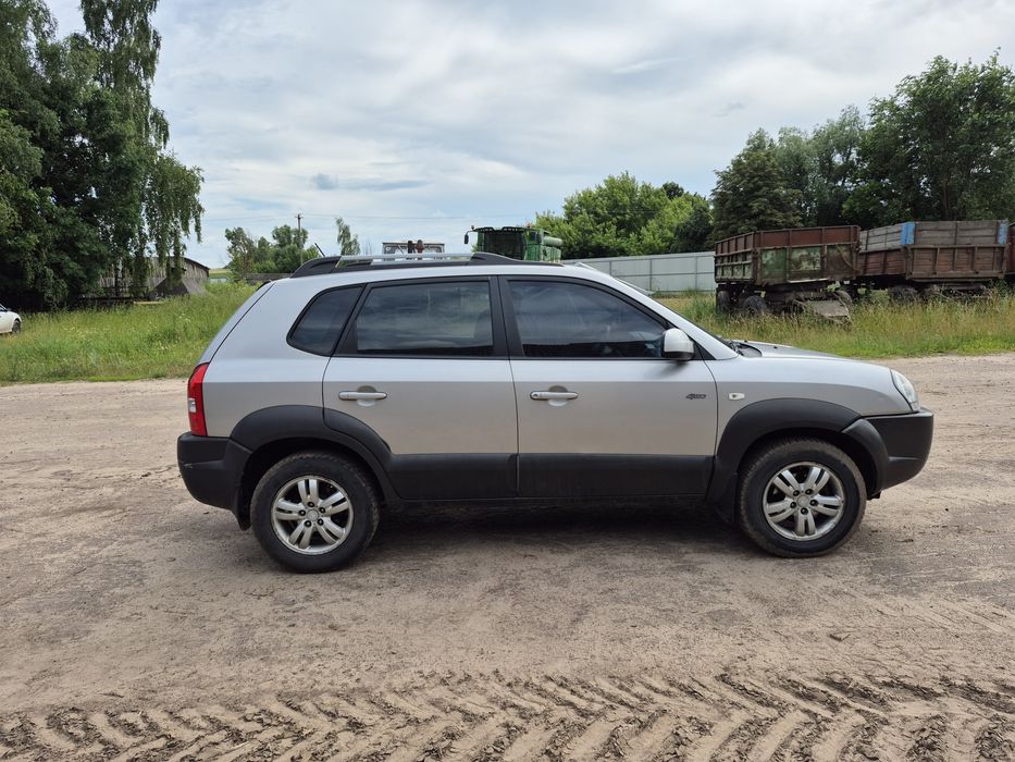 Туксон 4wd 2,0 газ/бензин