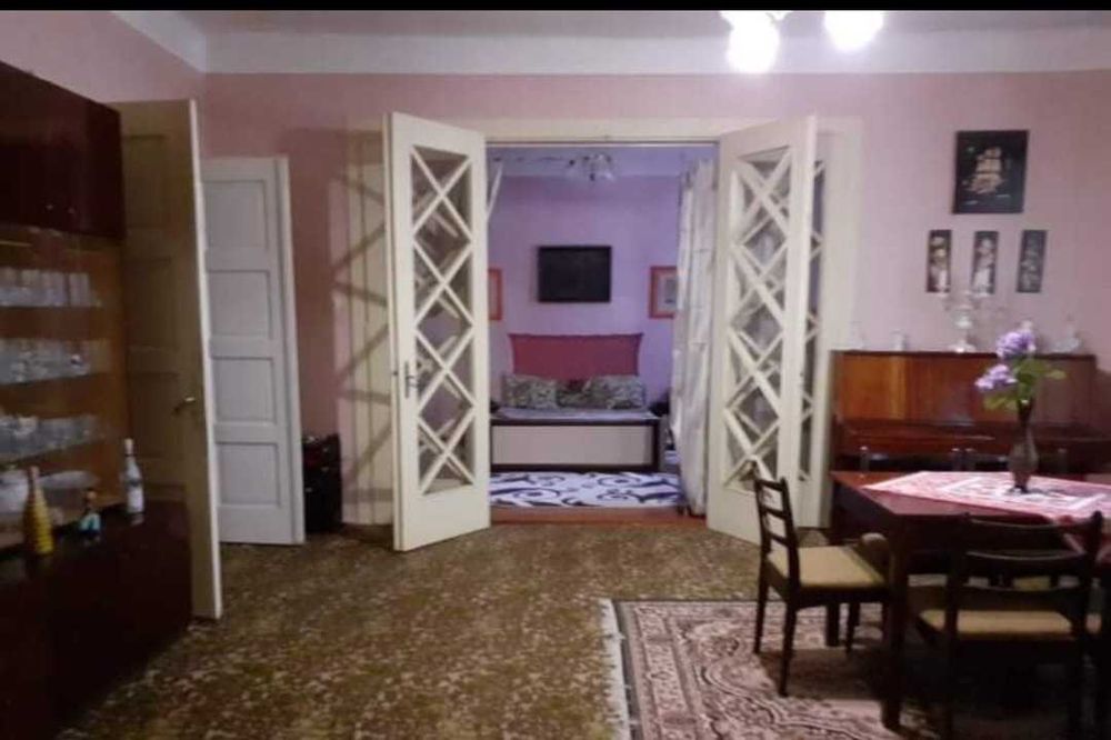 Знатний будинок в передмісті міста Берегове Закарпатська область