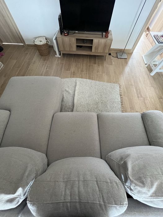 Sofá chaise-longue JYSK cinzento – 3 lugares