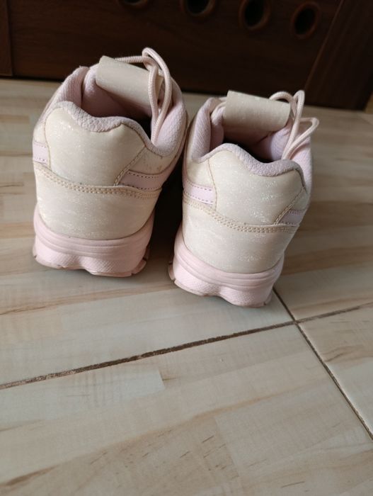 Brokatowe sneakersy buty damskie Sprandi
