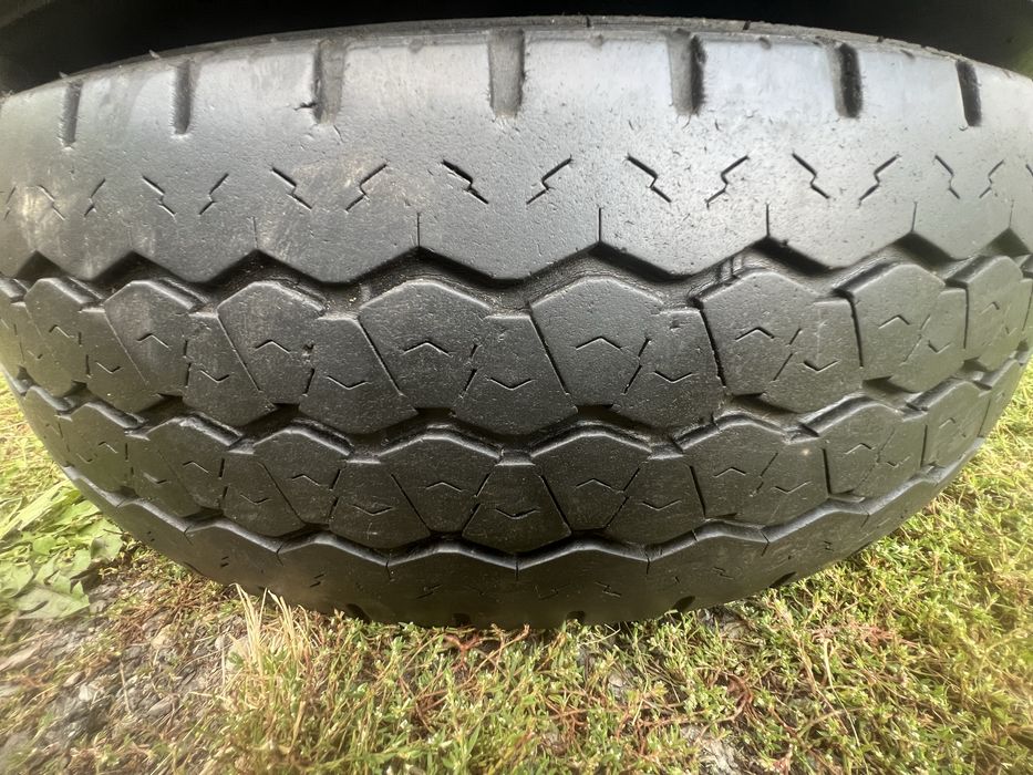 Шини bridgestone 215/75 16C