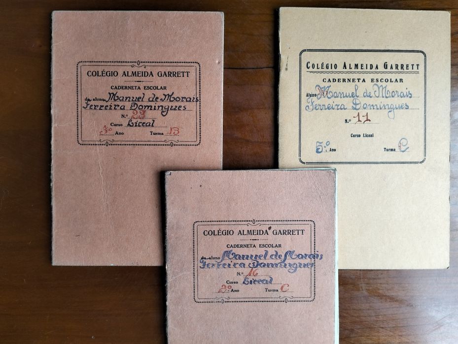 Antigas cadernetas Colégio Almeida Garrett