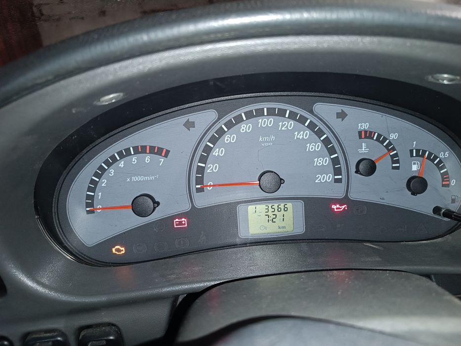 Продам  машину ваз 2110 .