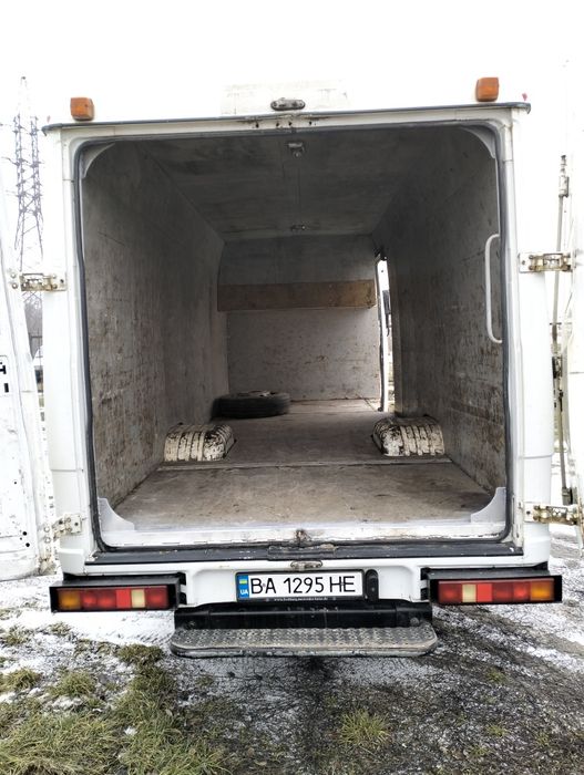 Мерседес Варіо 614.