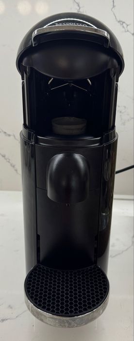 Máquina Nespresso Vertuo Plus