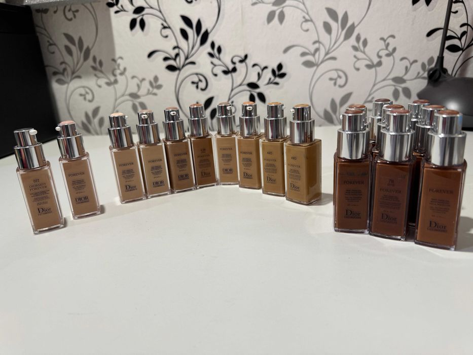 Тональна основа Dior Forever Teint Tenue 24h Haute Perfection