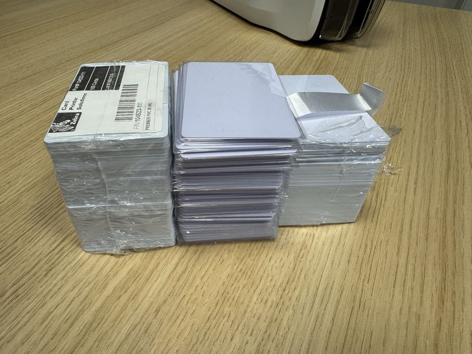 Impressora de cartões Zebra ZC100