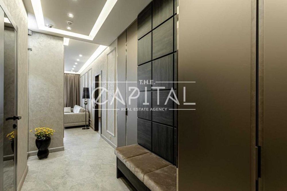 ПРОДАЖ дизайнерської квартири в ЖК ROYAL TOWER, Центр