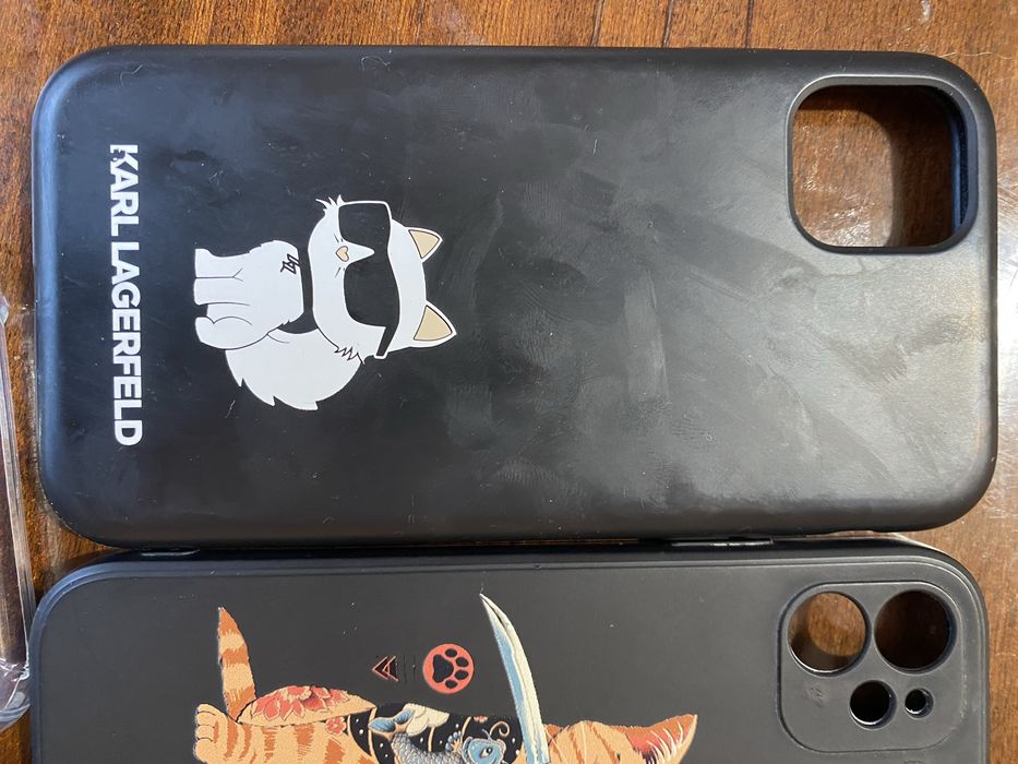 Чохли на айфон 11