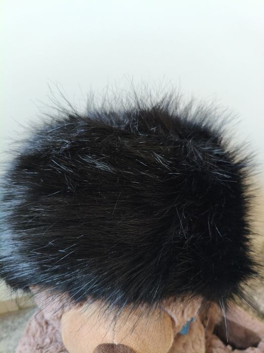 Czapka damska ze sztucznego futra r. M