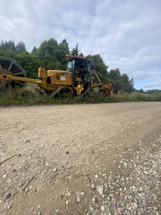 Pługoukładacz, wykopy liniowe, światłowody,